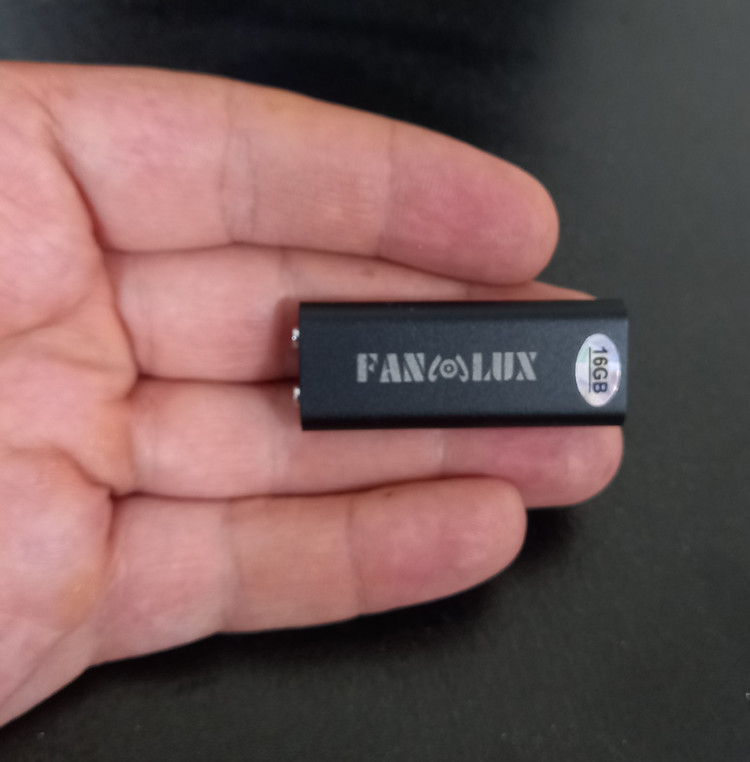دستگاه ضبط صدا fanlux با 1 روز نگهداری شارژ 16 گیگ حافظه داخلی - شنود صدا